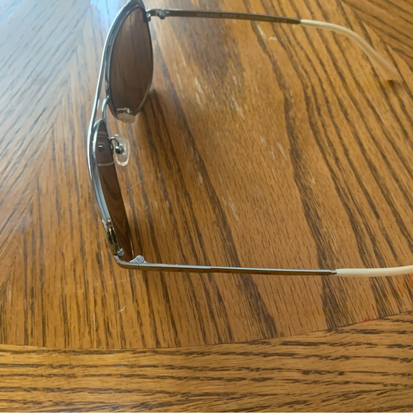 Michael Kors sunglasses rose colored mirrored lens and silver hardware with case - Picture 4 of 4